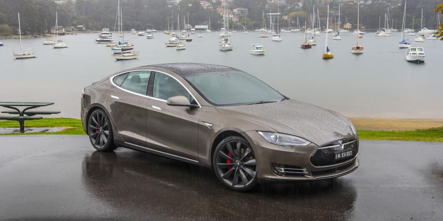  Tesla Model S P85D 2014 года  (AU) (фото 2 из 19)